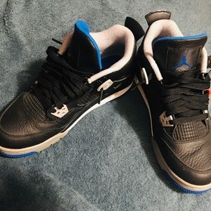 Jordan 4's